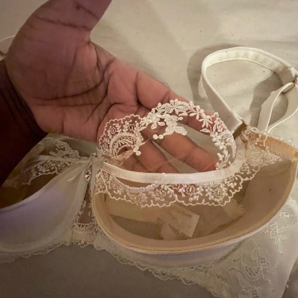 Charlotta Ivory Bra - Picture 5 of 12